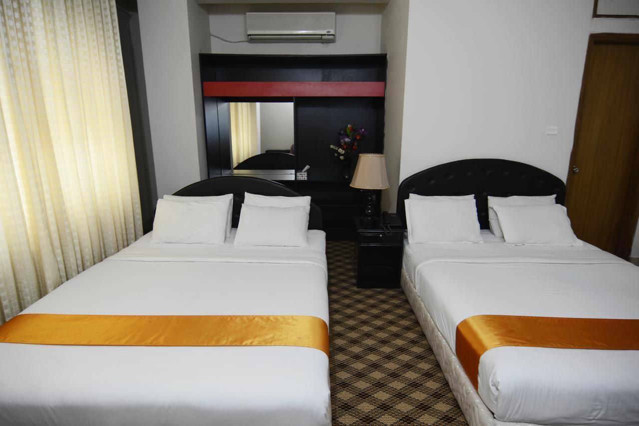 Holiday Xpress Dhaka Extérieur photo