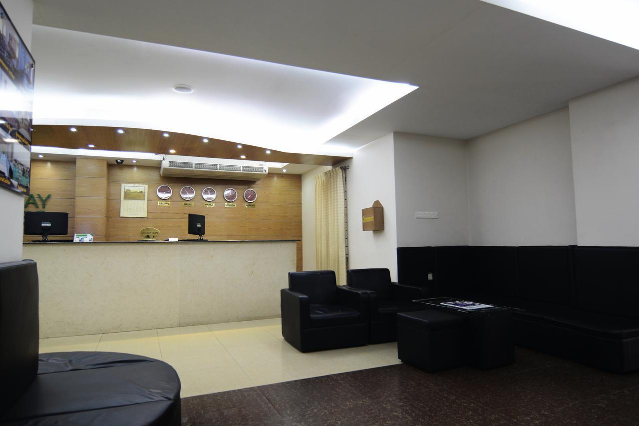 Holiday Xpress Dhaka Extérieur photo