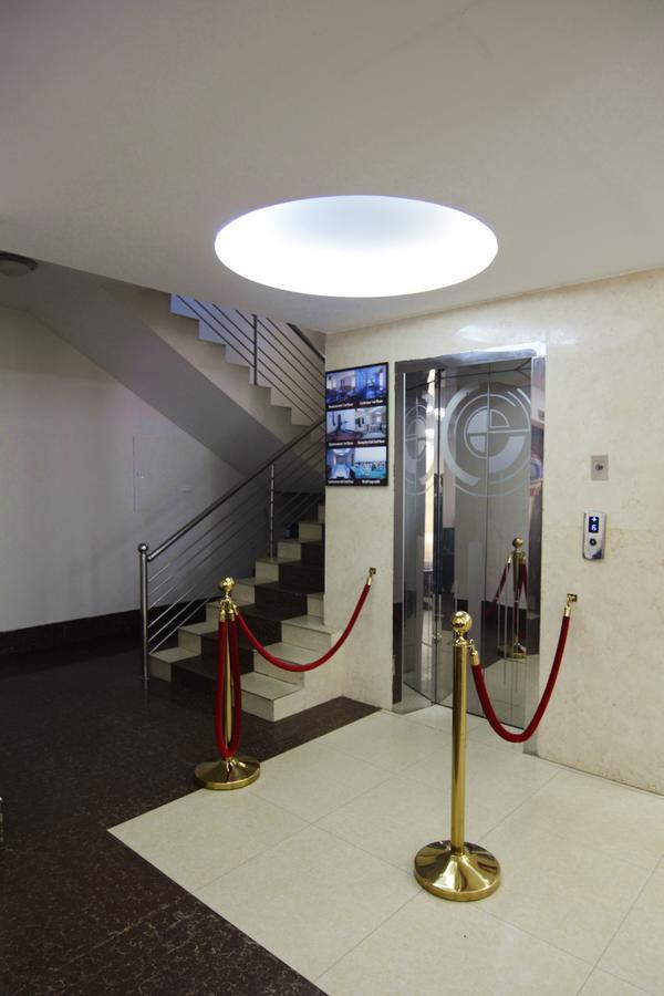 Holiday Xpress Dhaka Extérieur photo