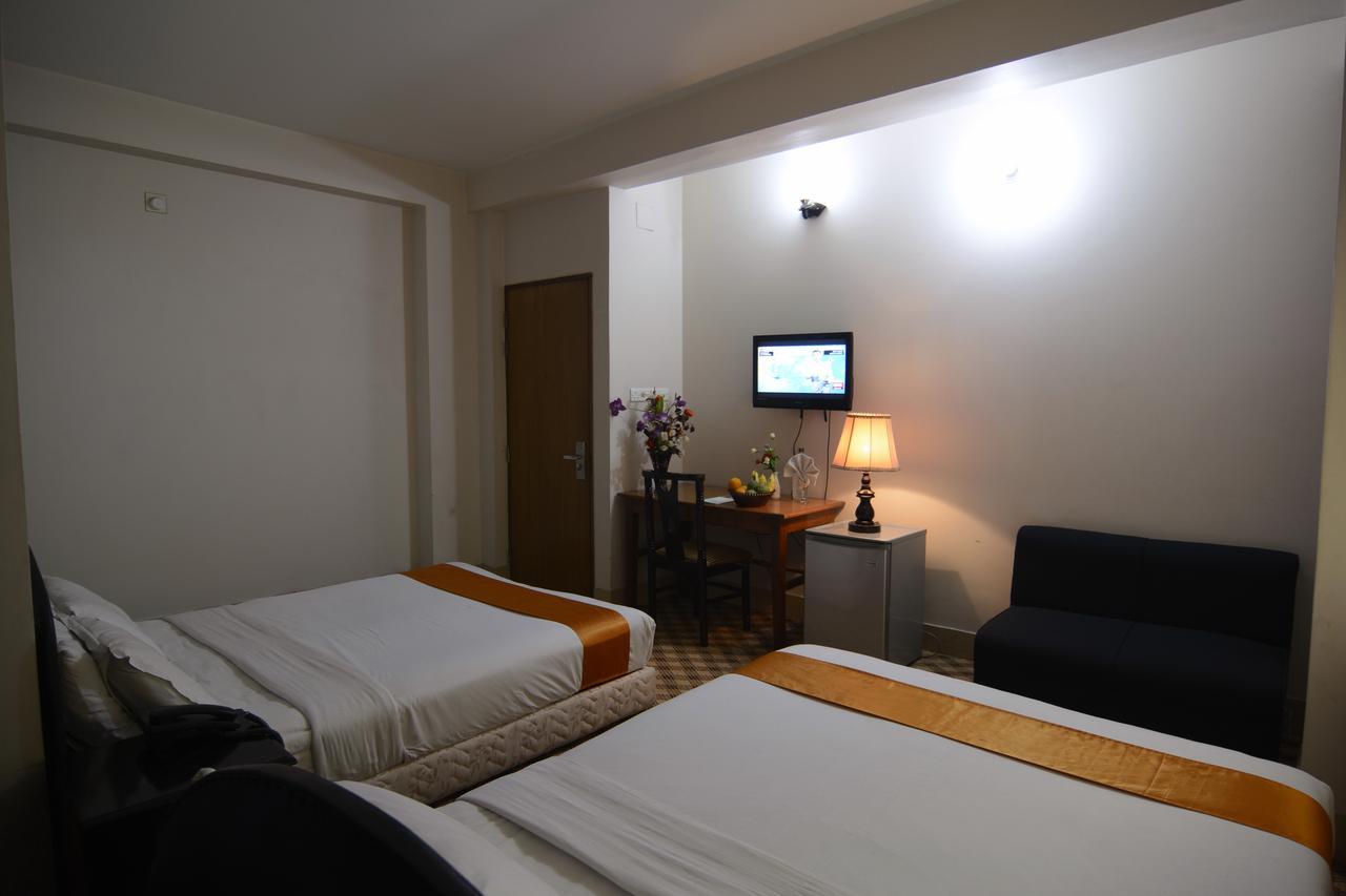 Holiday Xpress Dhaka Extérieur photo
